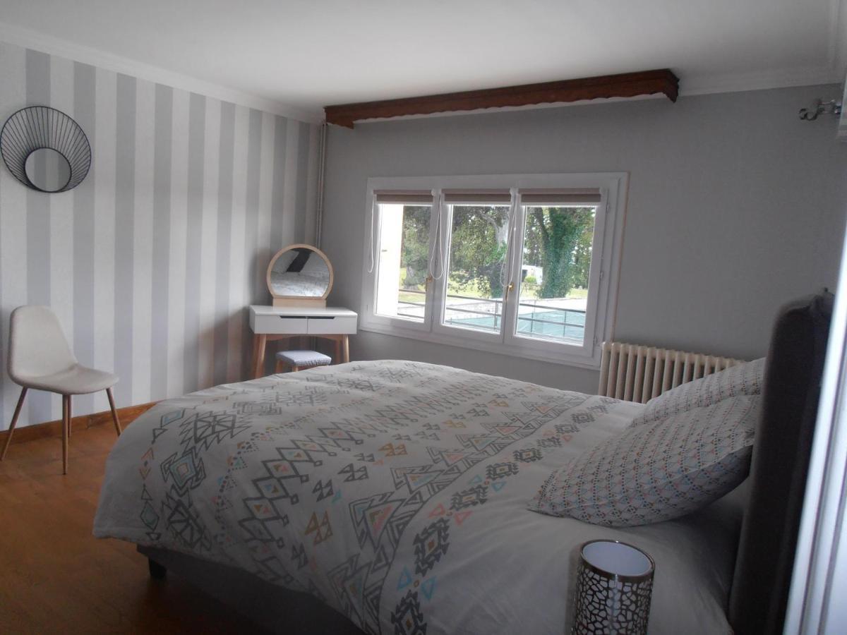 Gite Des Corneilles Maubert-Fontaine Bagian luar foto